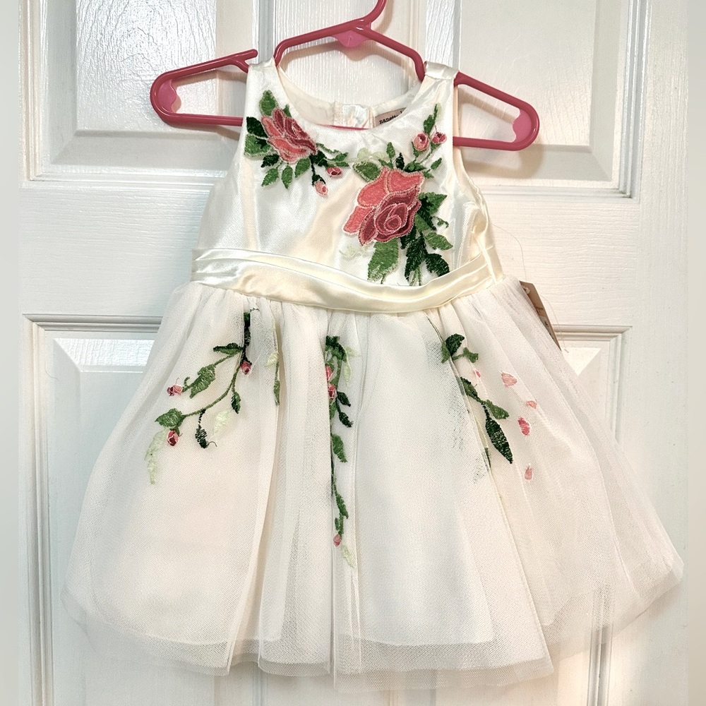 NWT Nanette Lepore Off-White Tulle Embroided Dress